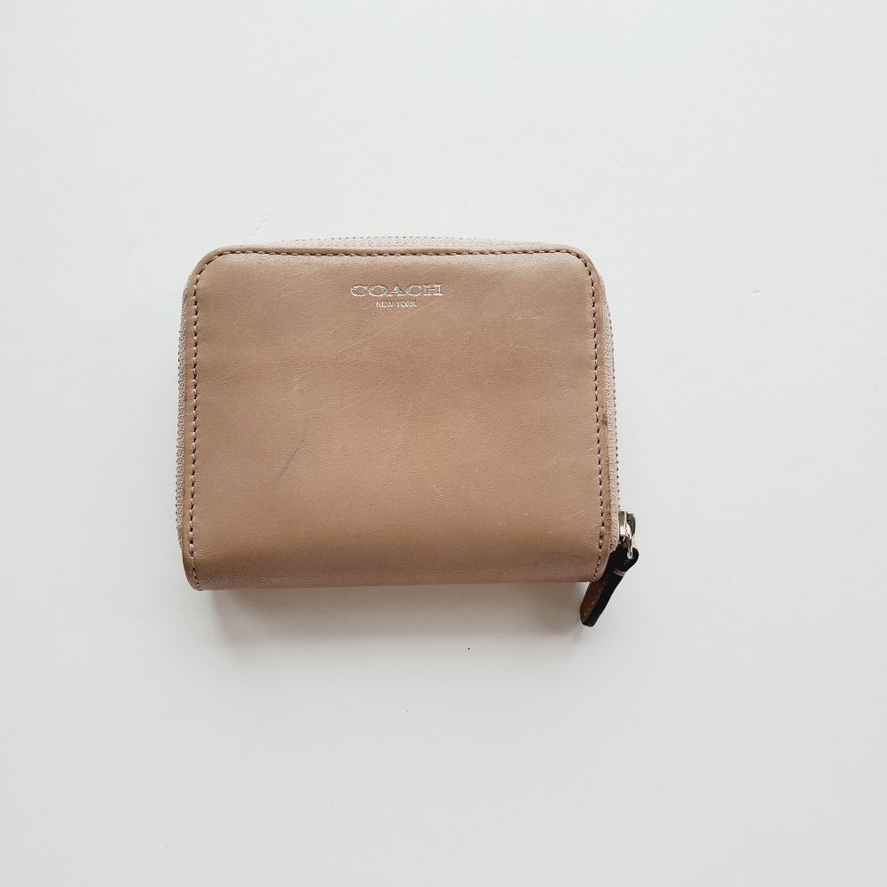 Coach Tan Mini Wallet Zipper Snap Closure